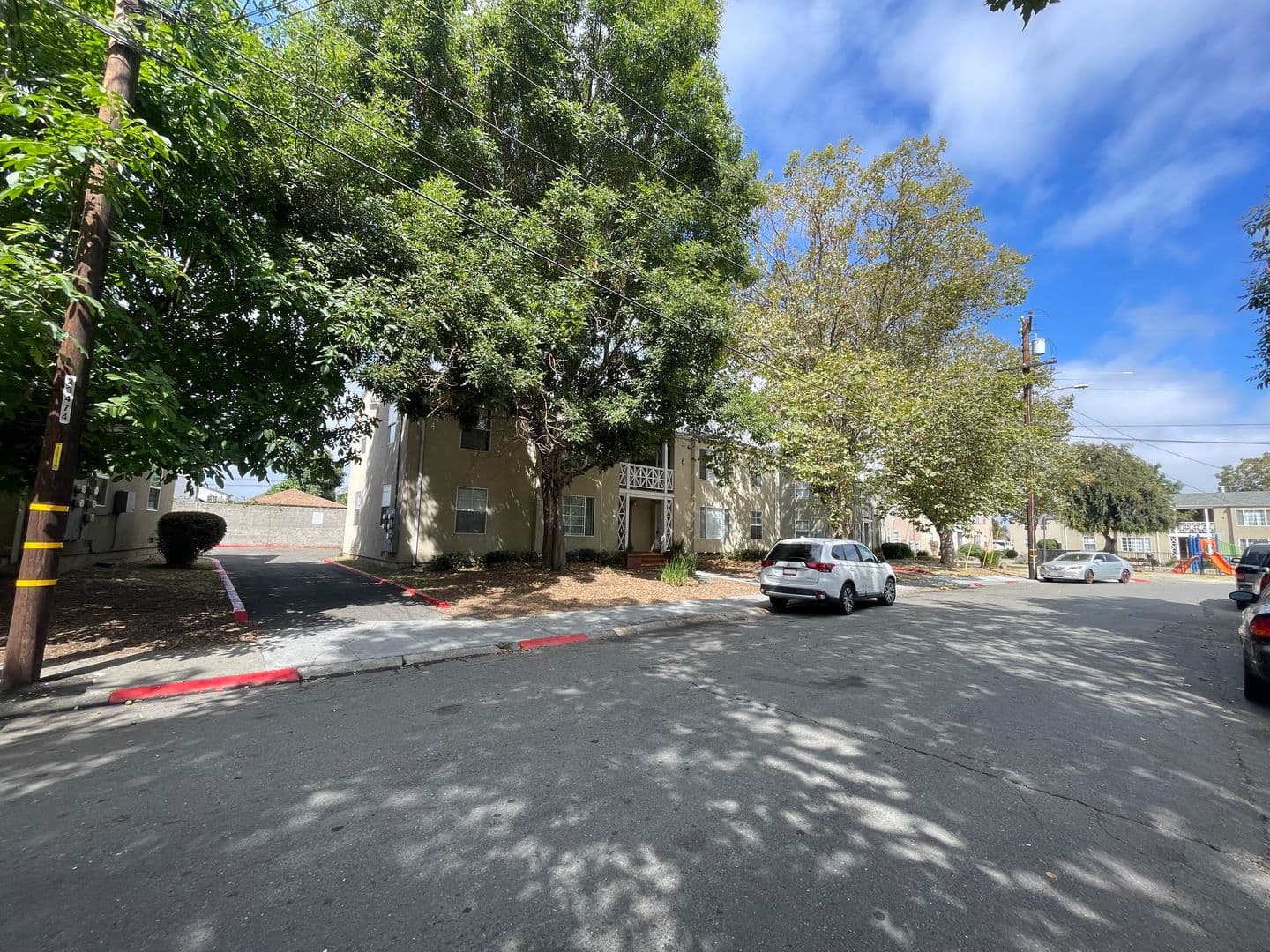 Oakland Apartment: 1256 99th Ave