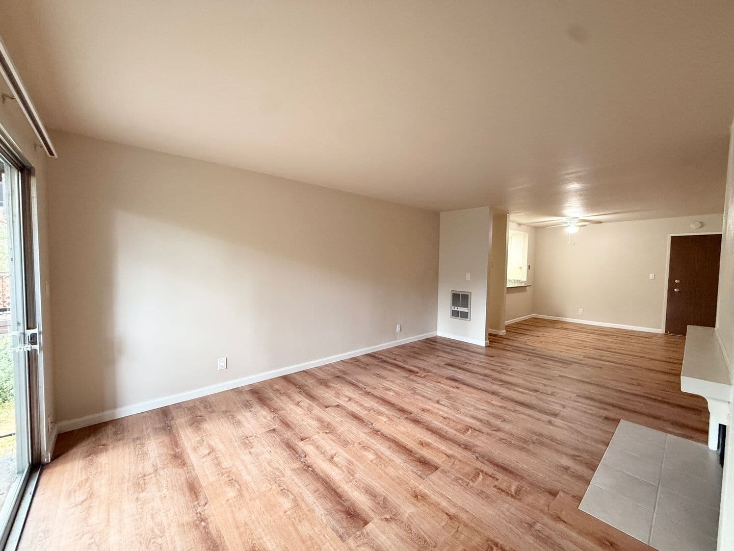 Castro Valley Apartment: 22120 Center St