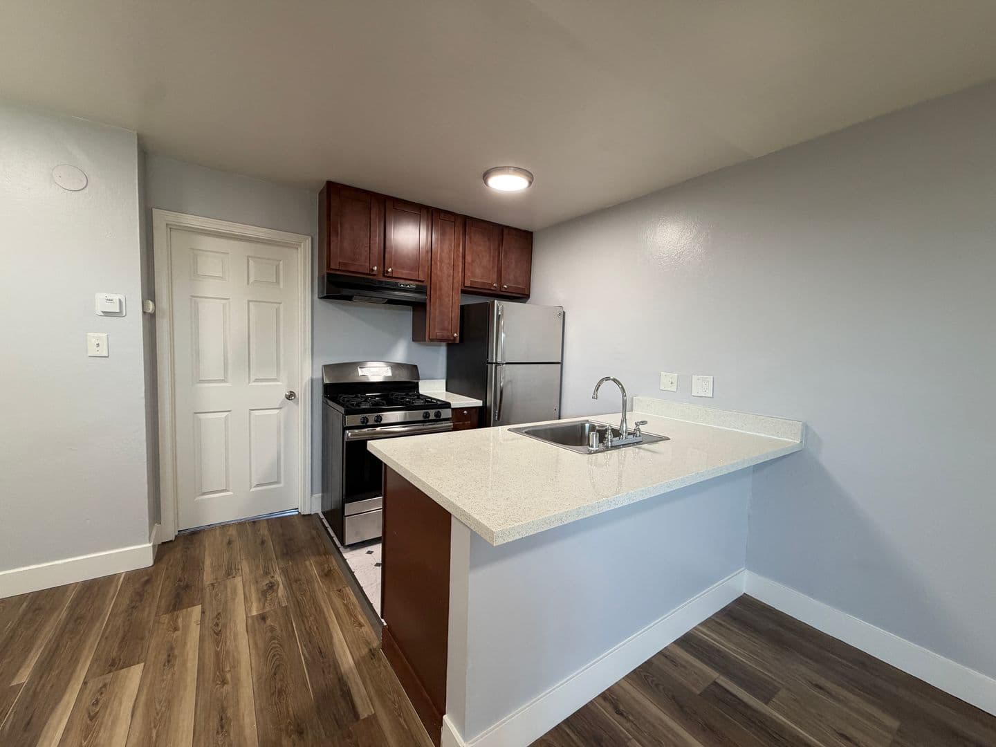Oakland Apartment: 2530 35th Avenue