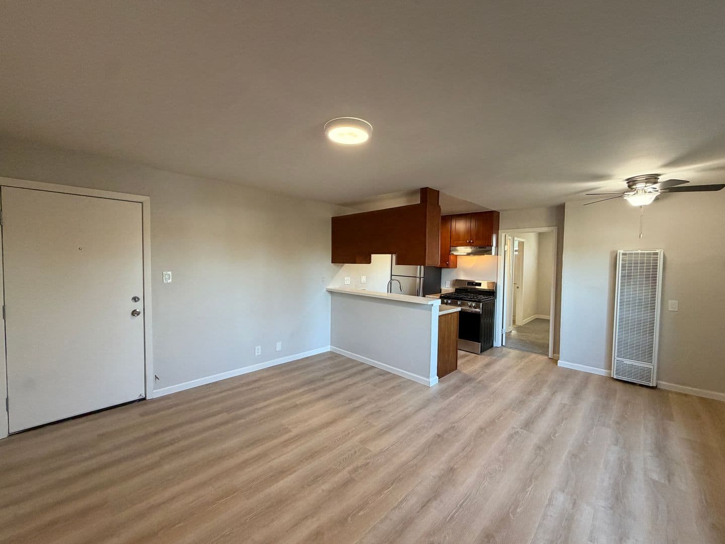 Oakland Apartment: 2518 35th Avenue