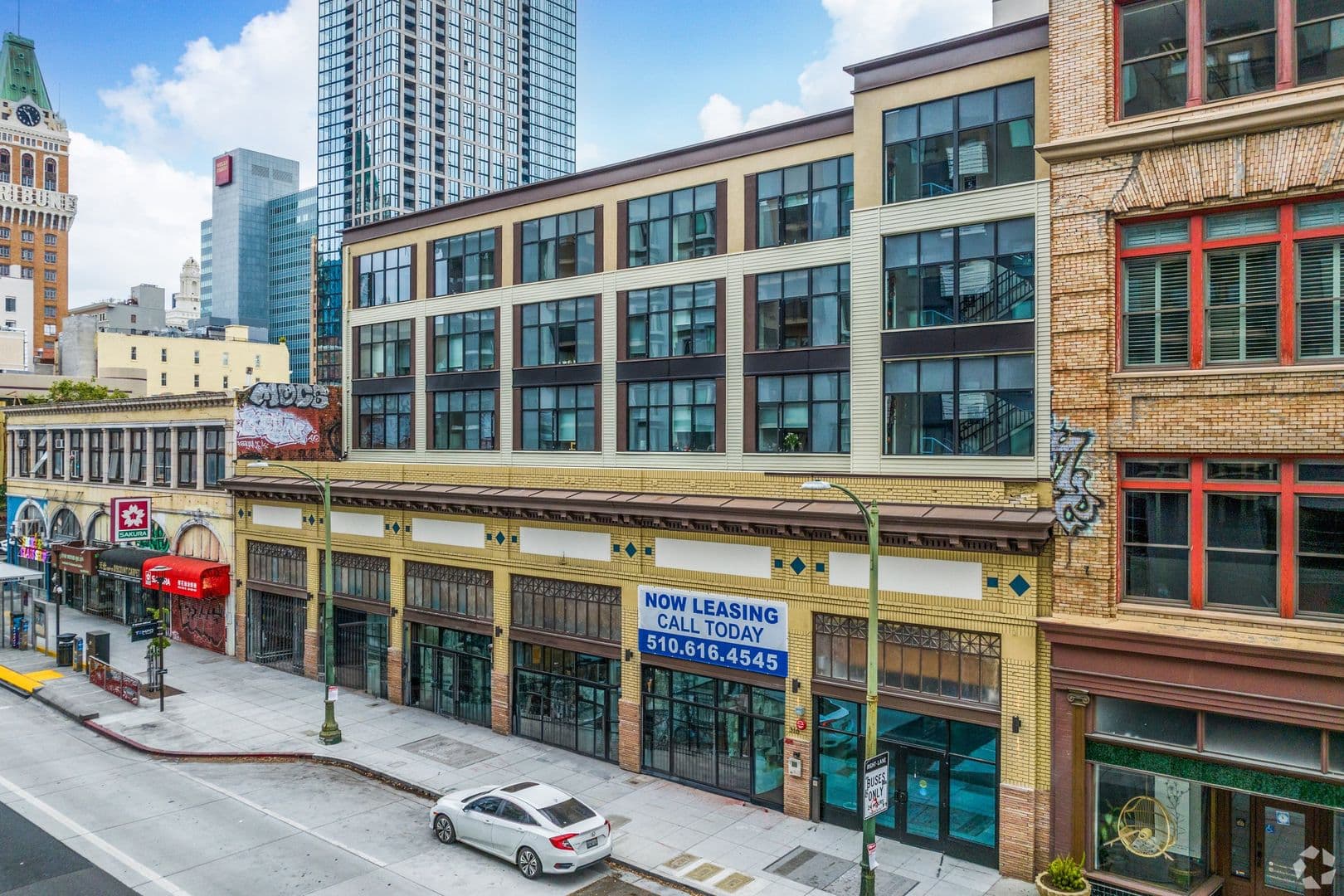 Oakland Apartment: 316 12th St