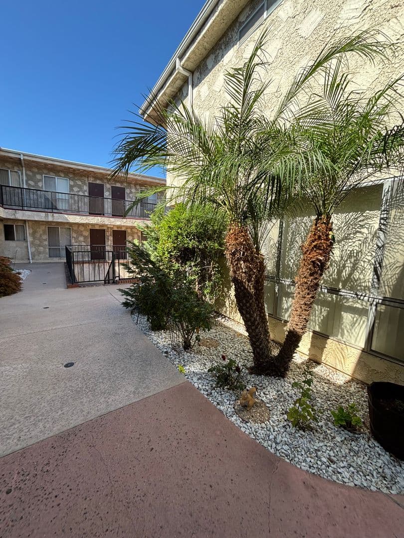 Torrance Apartment: 21910 S Western Ave