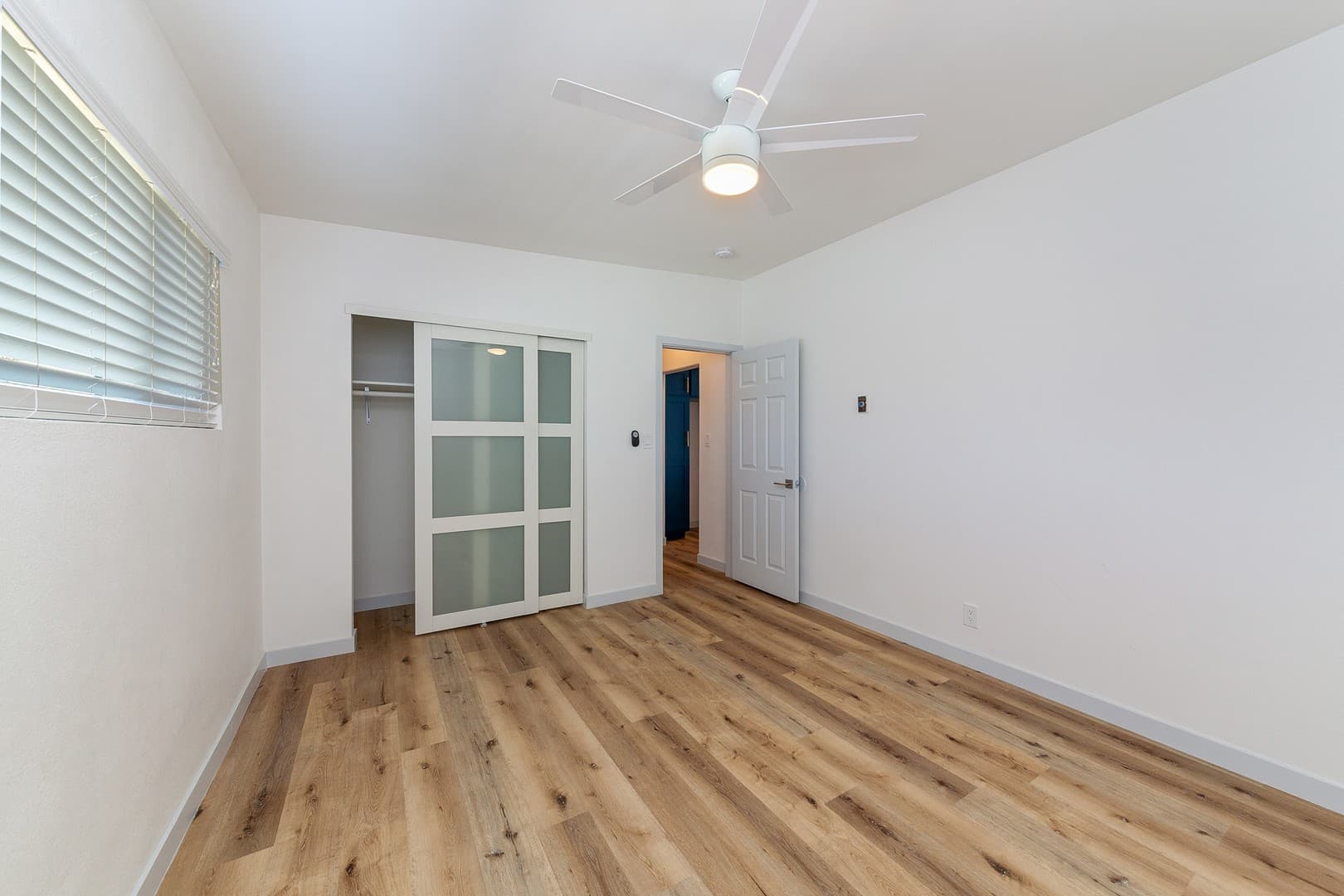 Long Beach Apartment: 1955 Locust  Avenue