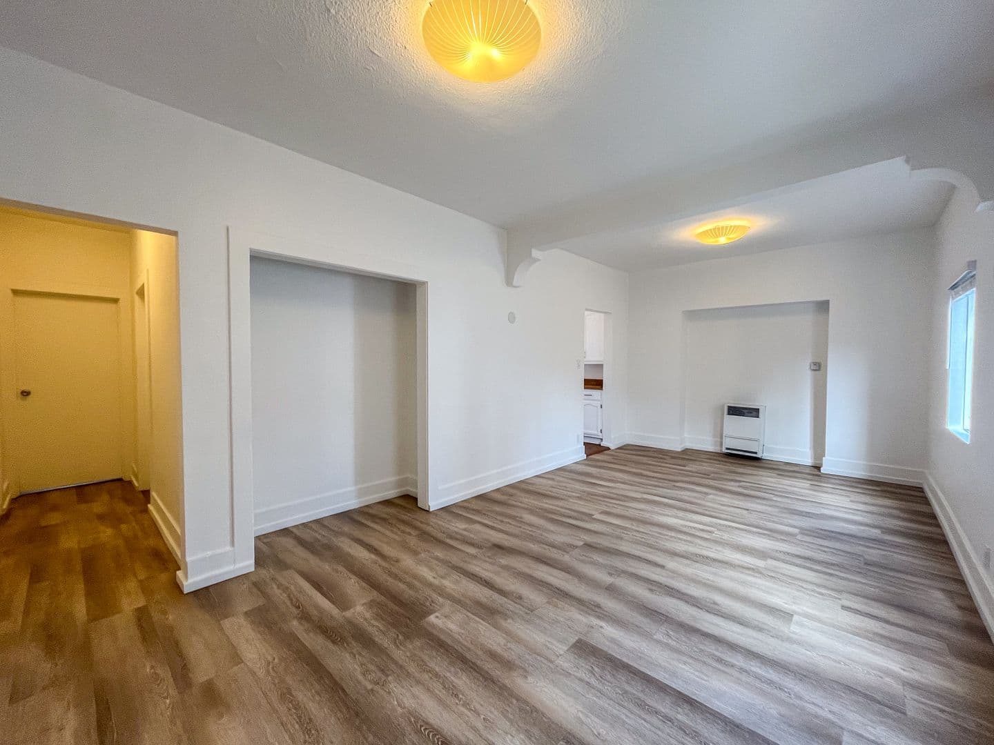 Los Angeles Apartment: 3956-3960 W 27th St