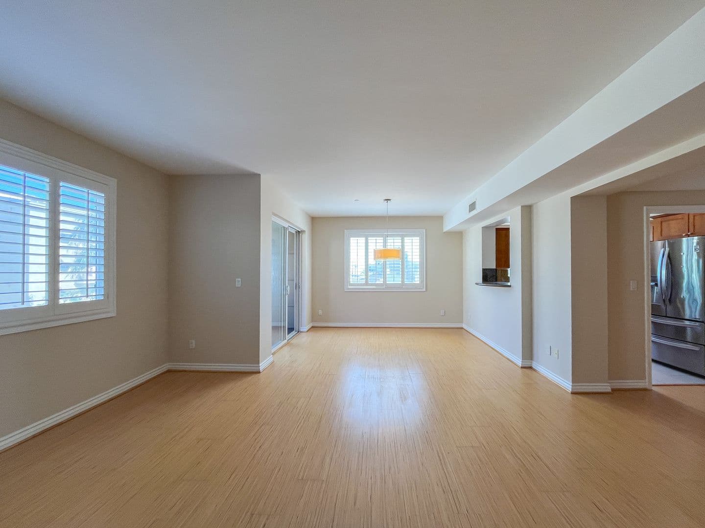 Los Angeles House: 1241 S Westgate Ave