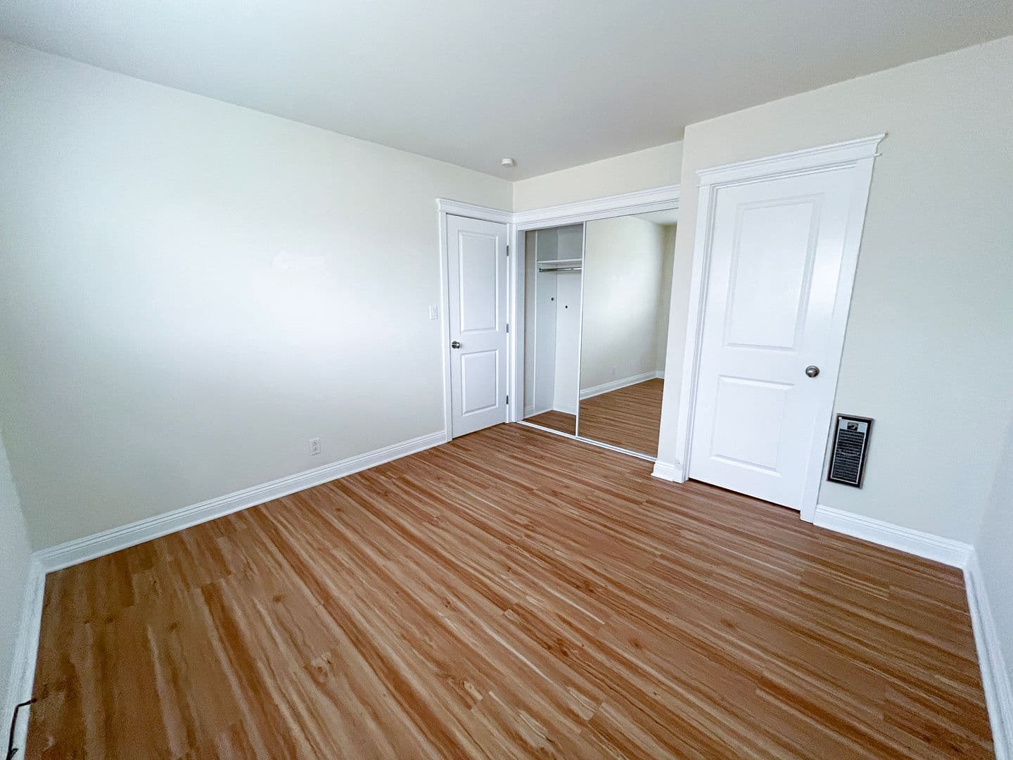 El Segundo Apartment: 311 W Palm Ave