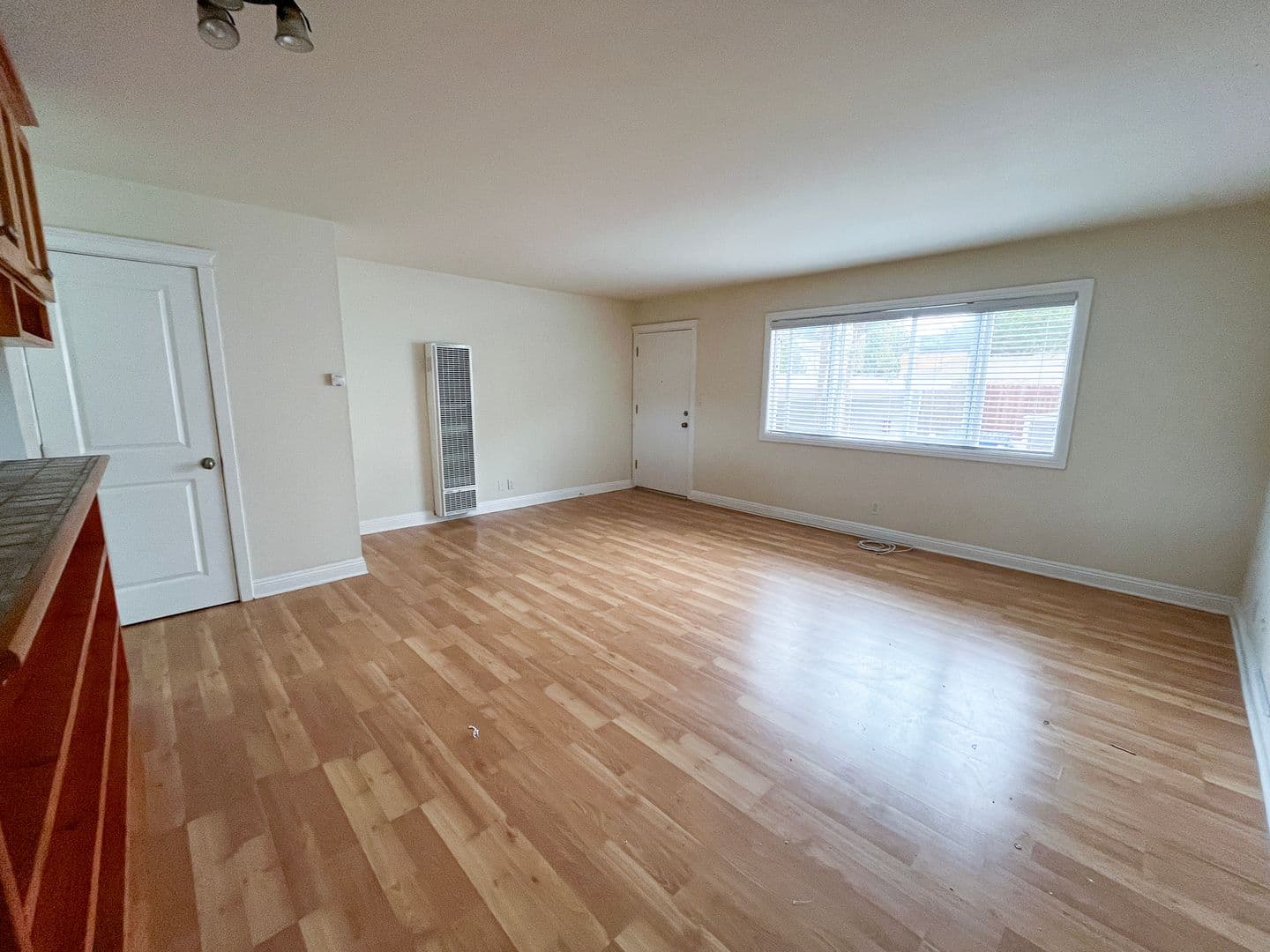 El Segundo Apartment: 311 W Palm Ave