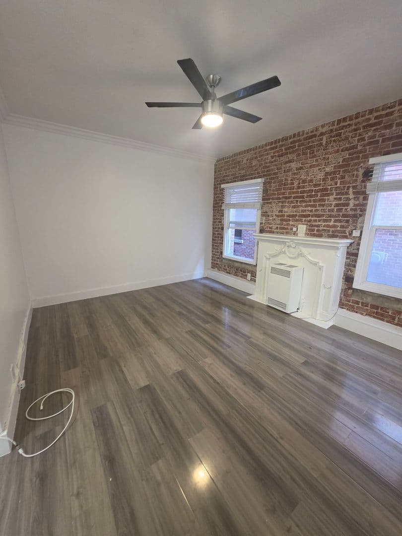 Los Angeles Apartment: 301-307 Rampart Blvd