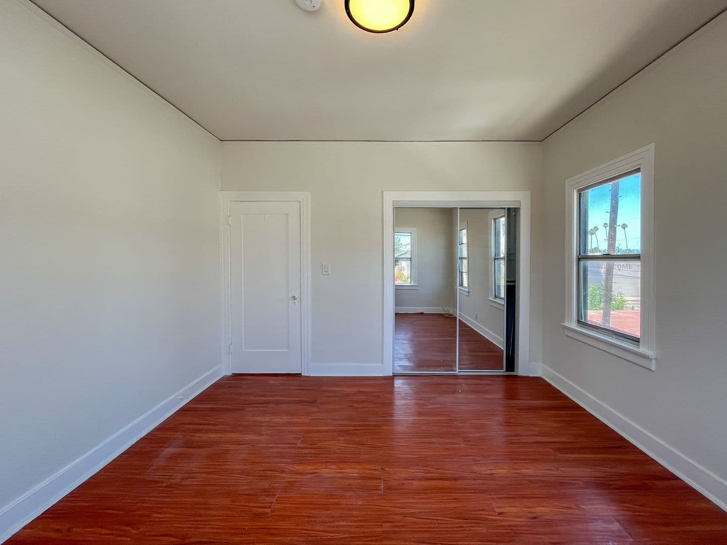 Los Angeles Apartment: 2616-2618 Buckingham Rd.