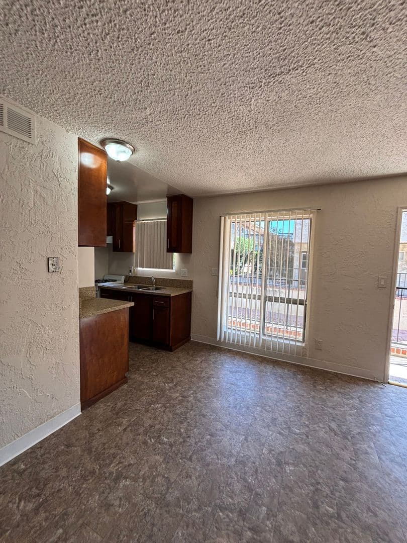 Torrance Apartment: 21910 S Western Ave