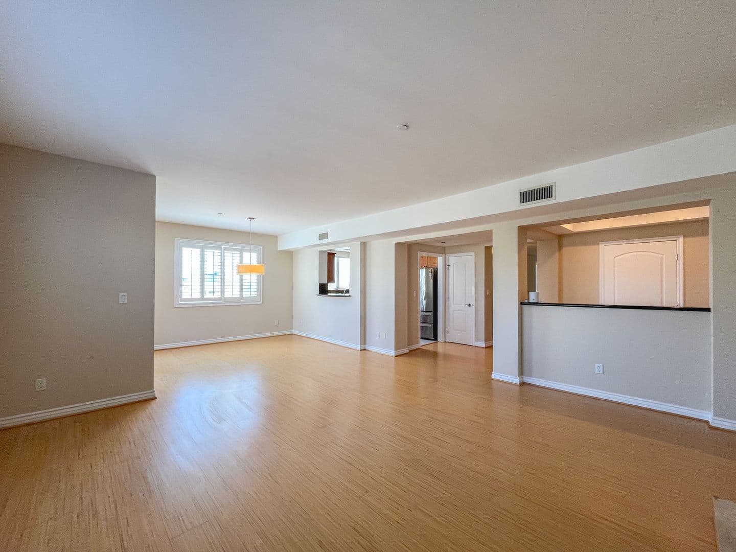 Los Angeles House: 1241 S Westgate Ave