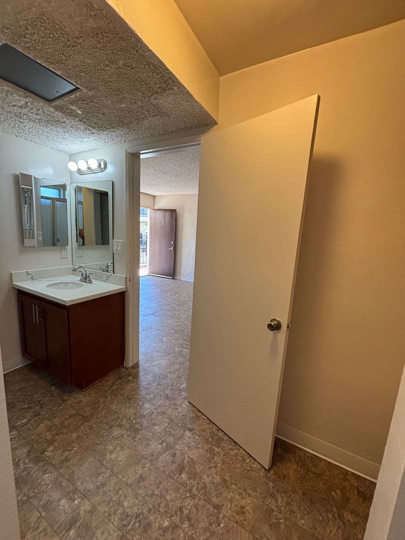 Torrance Apartment: 21910 S Western Ave