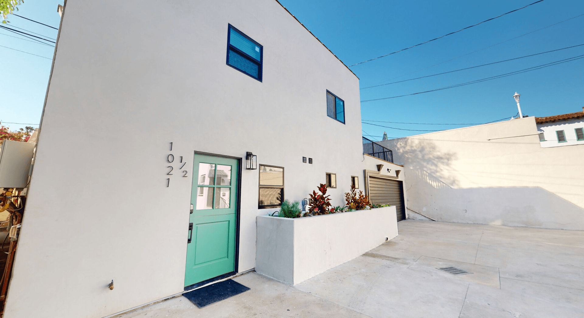 Los Angeles Apartment: 1021 S. Hayworth Ave