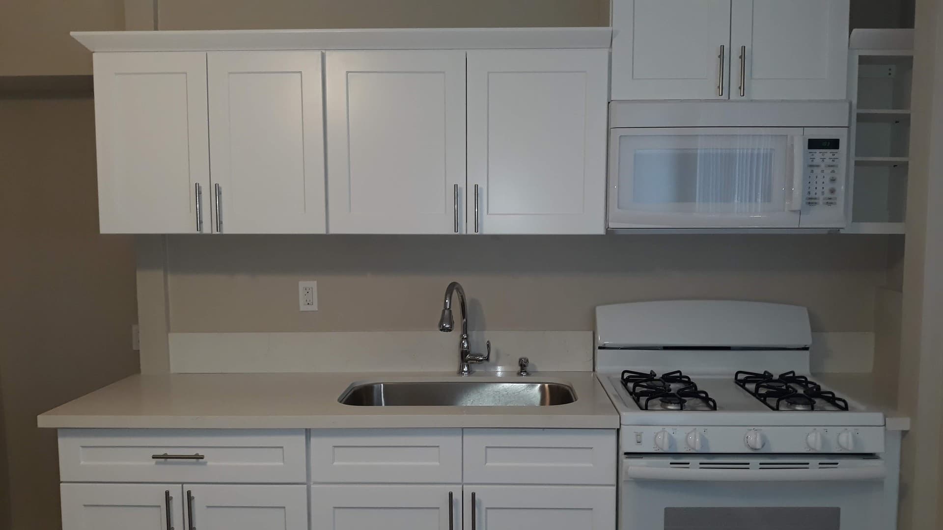 San Pedro Apartment: 322-330 9th Street
