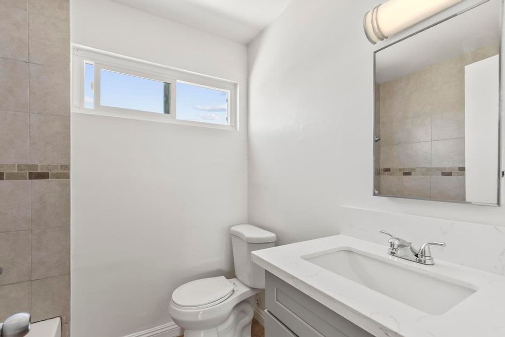 Norwalk Apartment: 11645 Mapledale St