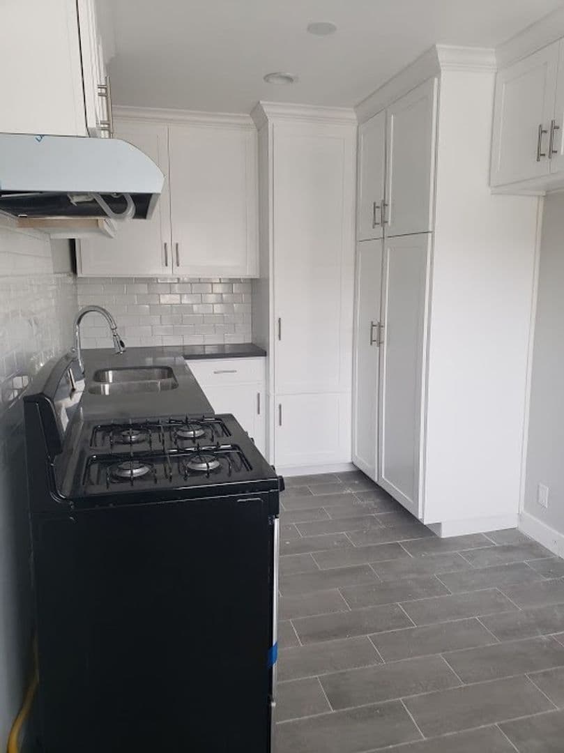 Huntington Park Apartment: 6300 Seville- 2700 Clarendon