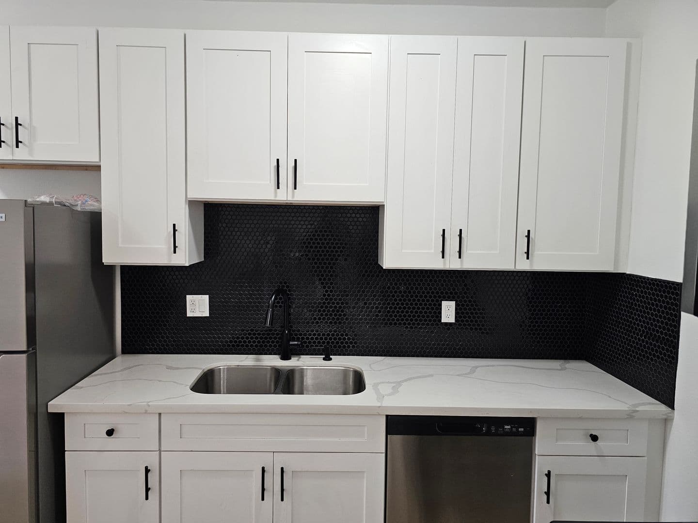 Los Angeles Apartment: 6439 Orange Street