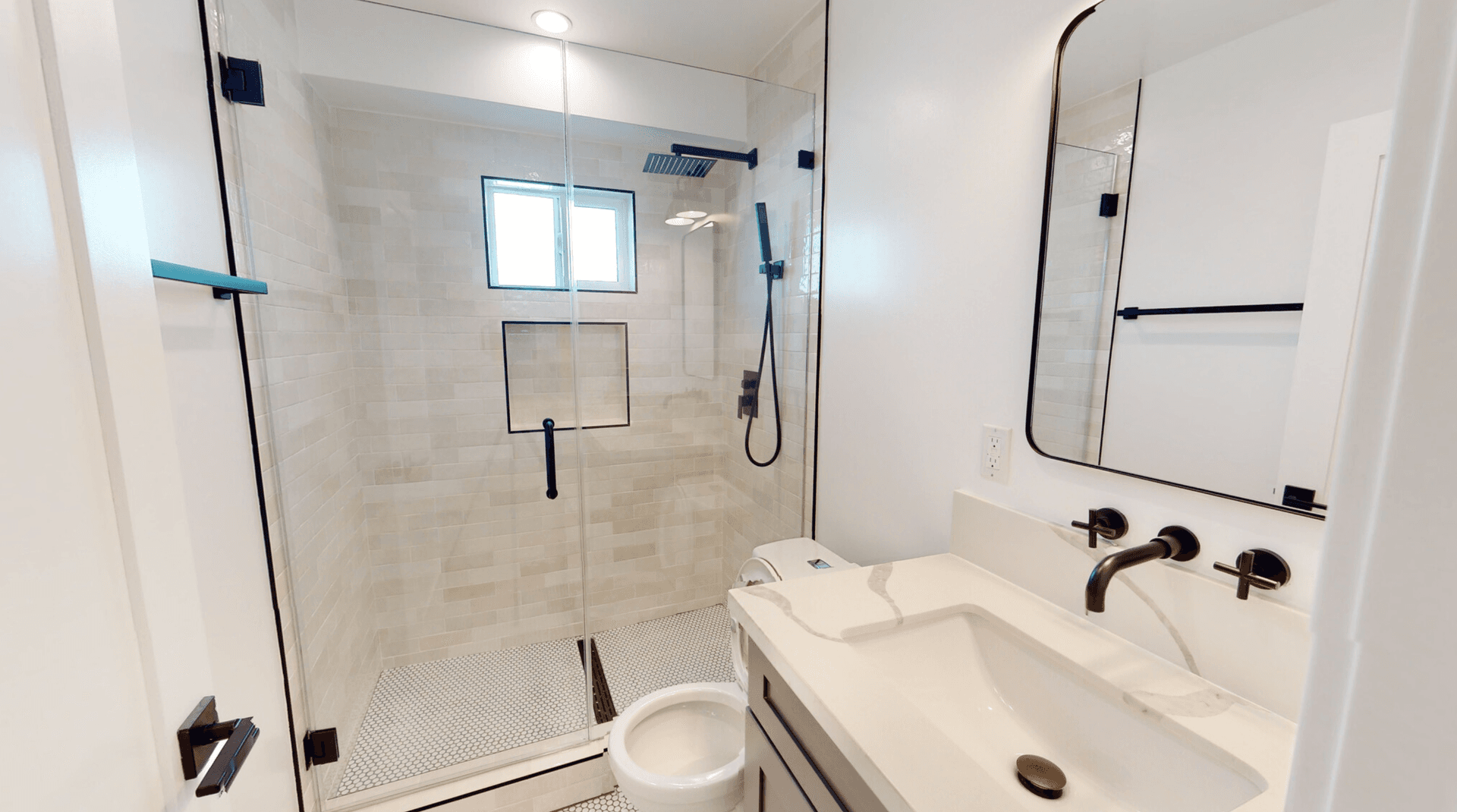 Los Angeles Apartment: 1021 S. Hayworth Ave