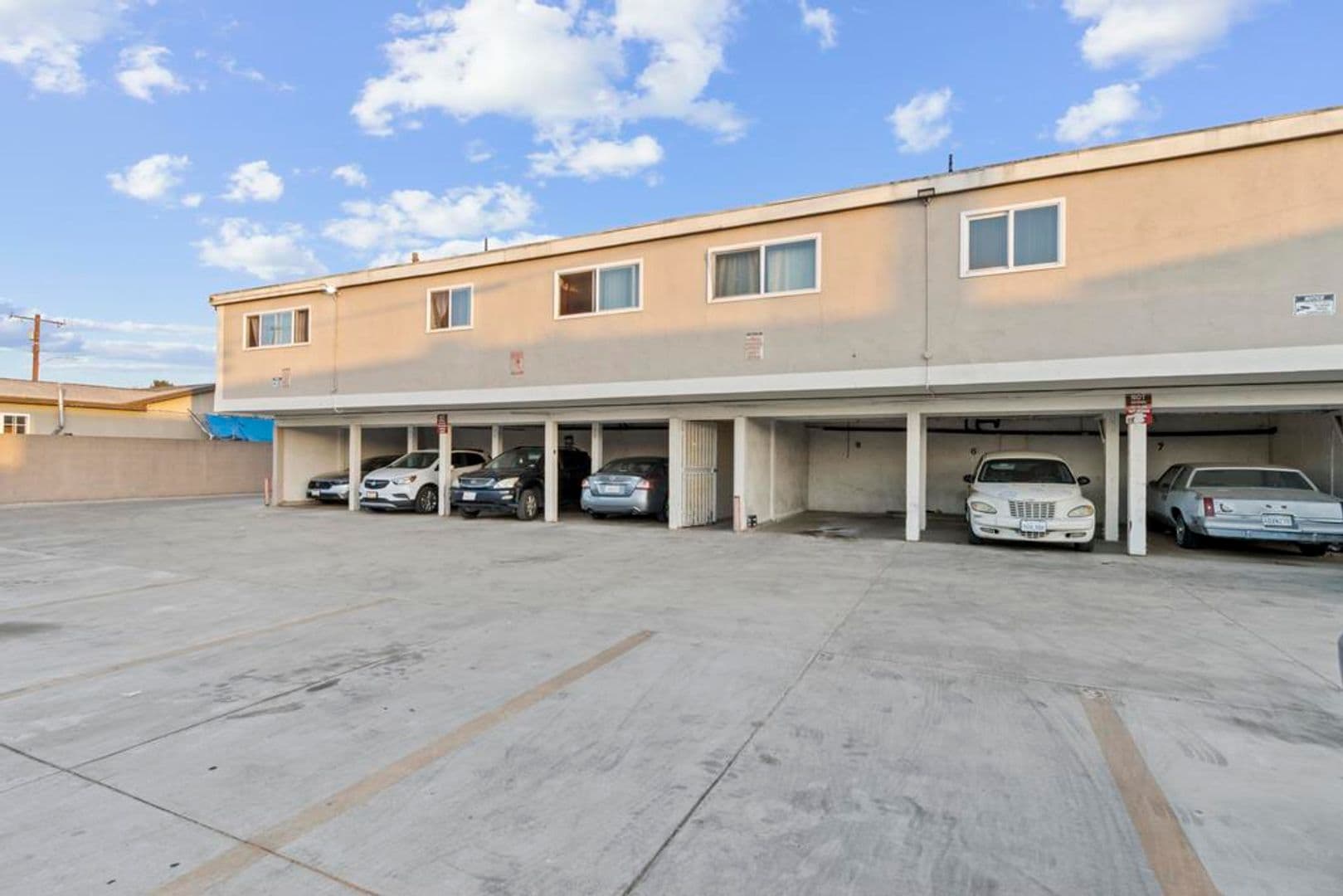 Norwalk Apartment: 11645 Mapledale St