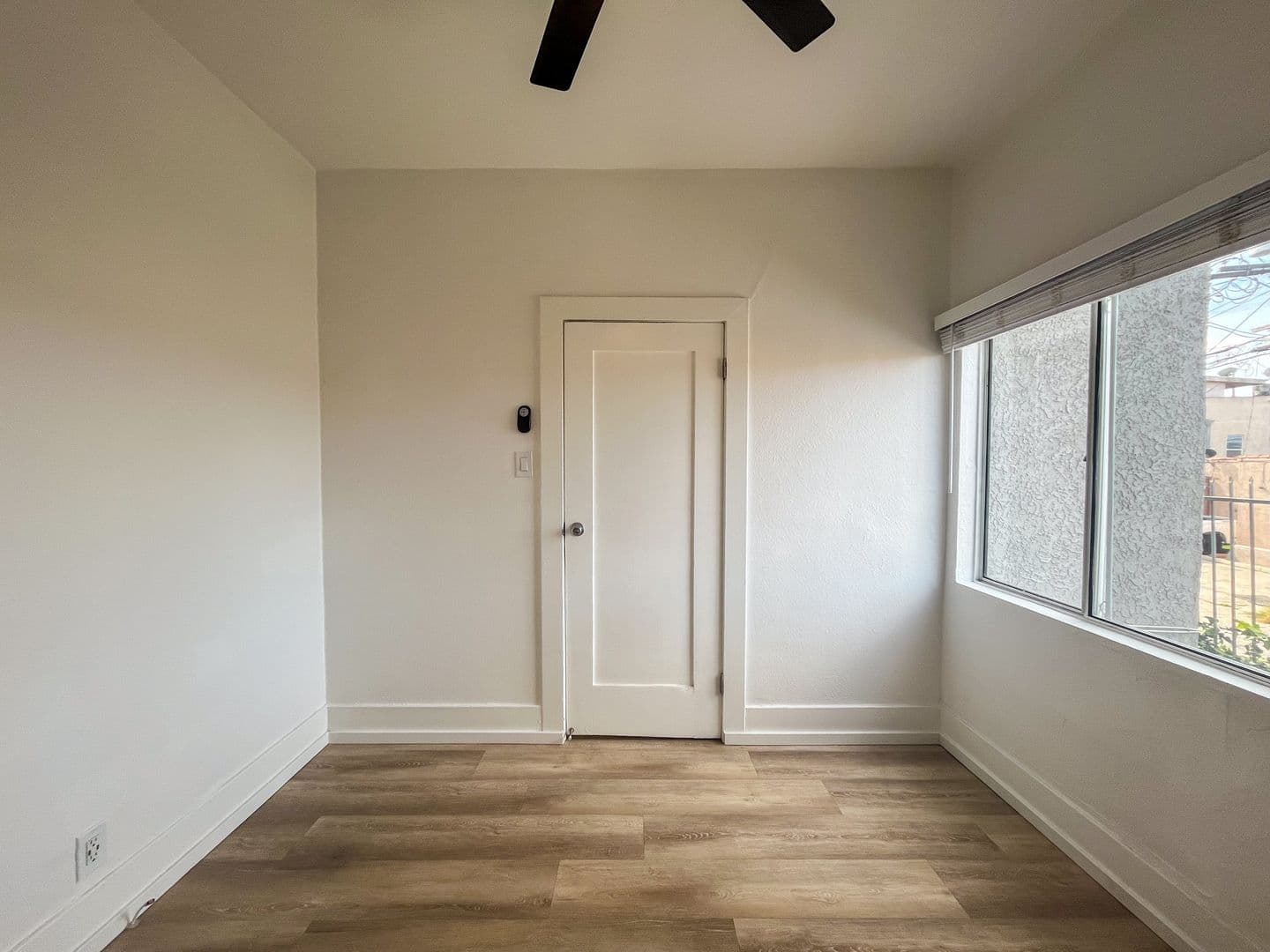 Los Angeles Apartment: 3956-3960 W 27th St