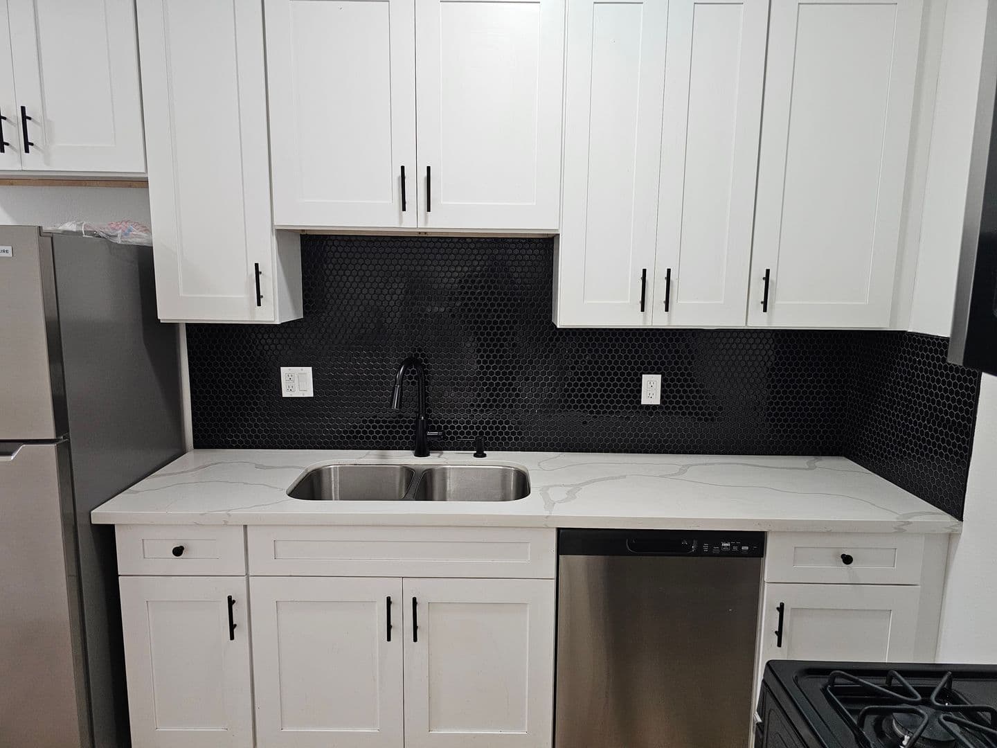 Los Angeles Apartment: 6439 Orange Street