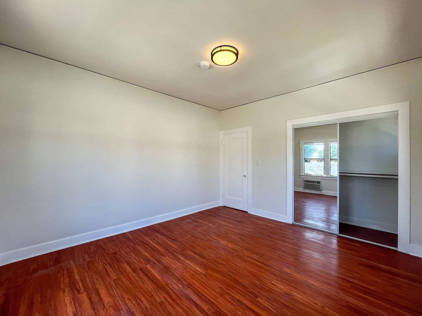 Los Angeles Apartment: 2616-2618 Buckingham Rd.