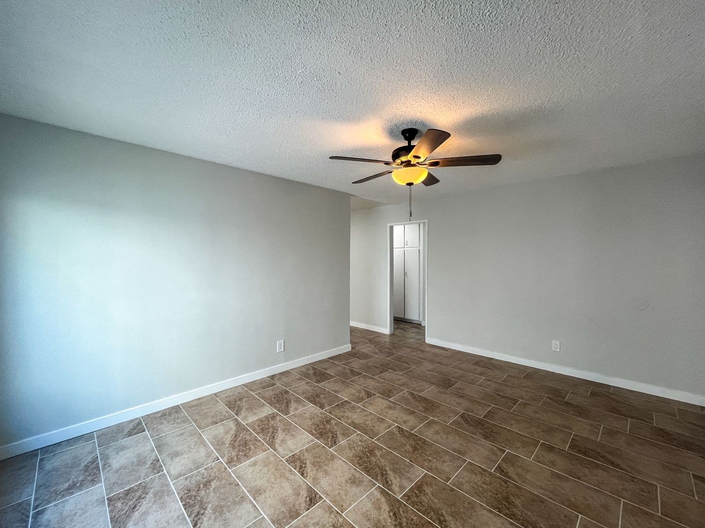 Torrance Apartment: 1549 W. 224th Street
