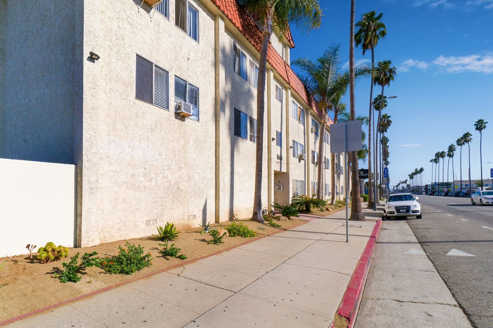 Wilmington Apartment: 1666 N. Avalon Blvd.