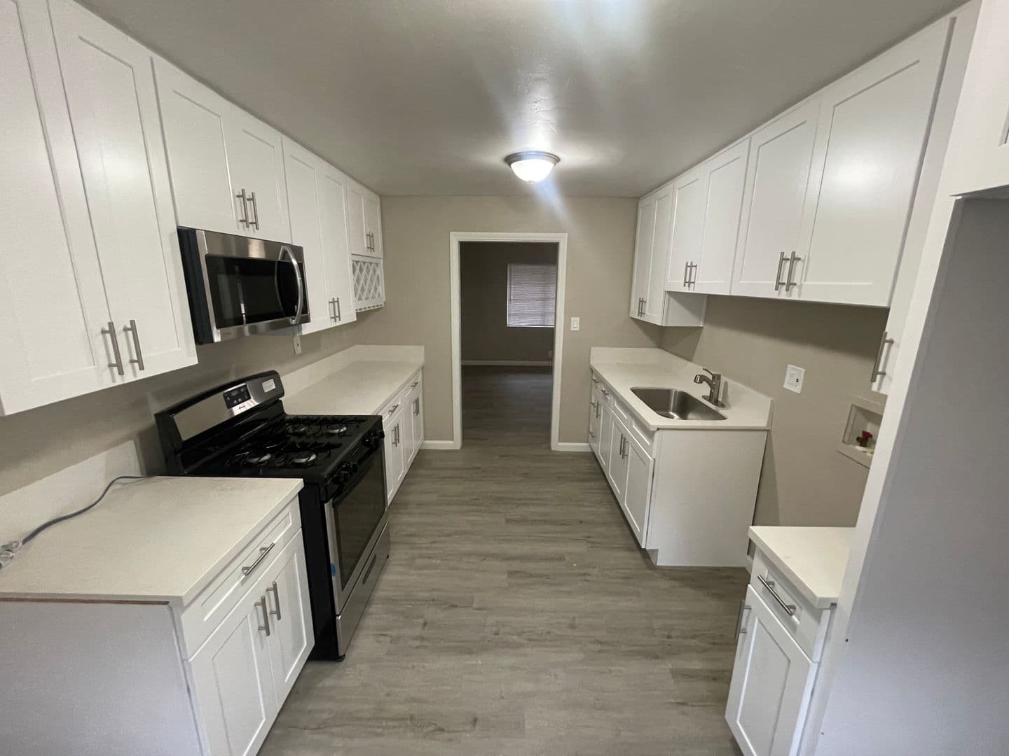 Lynwood Apartment: 10338-10340 State Street