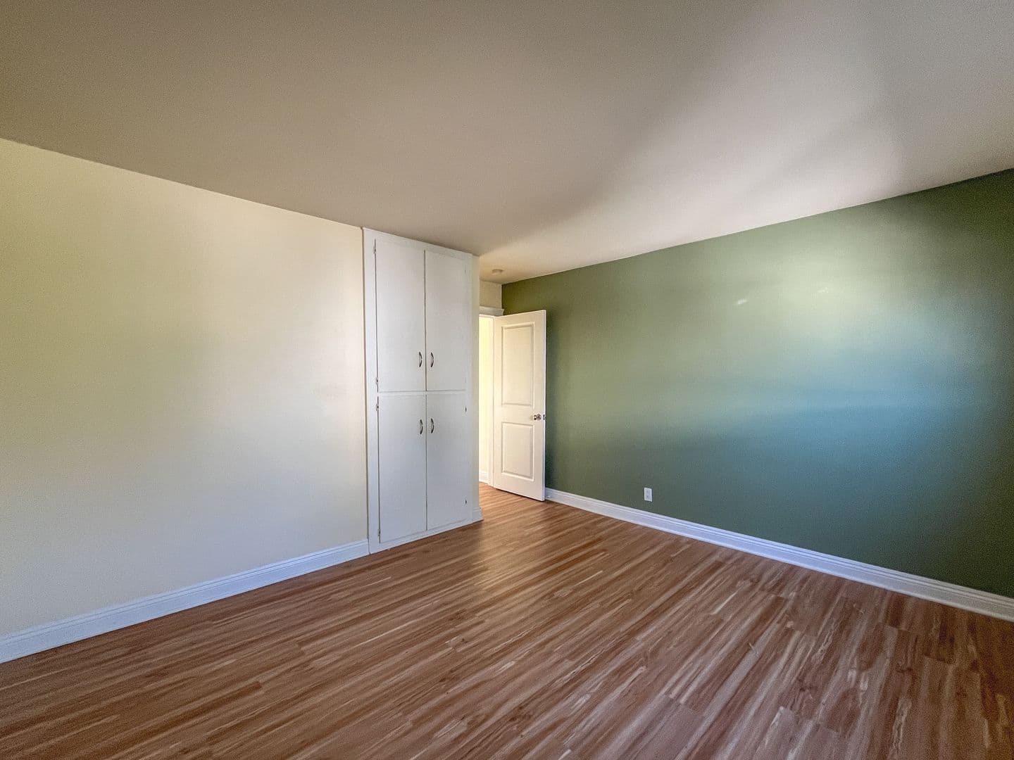 El Segundo Apartment: 311 W Palm Ave