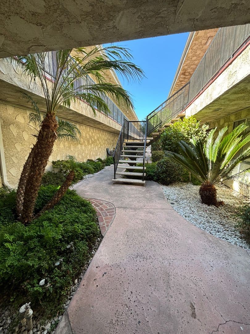 Torrance Apartment: 21910 S Western Ave