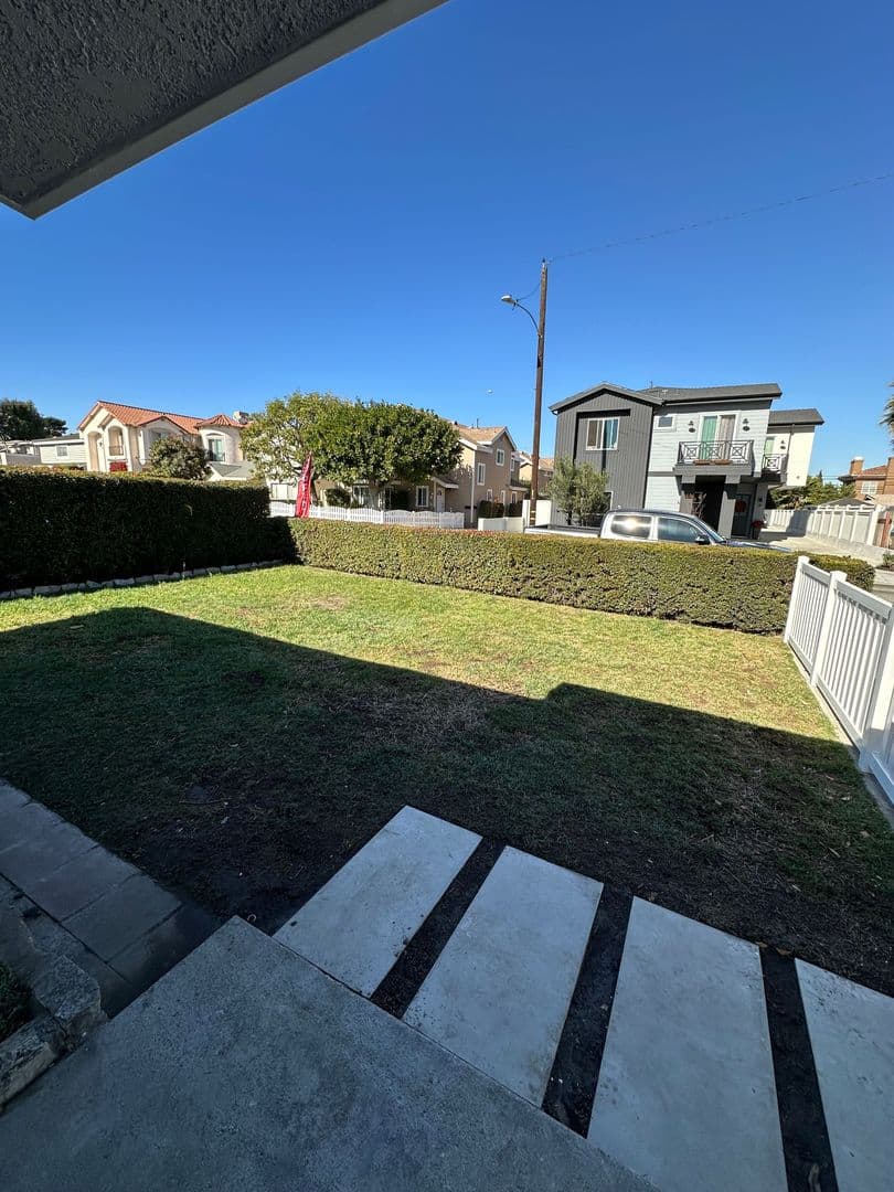 Redondo Beach Apartment: 2226 Voorhees Ave.