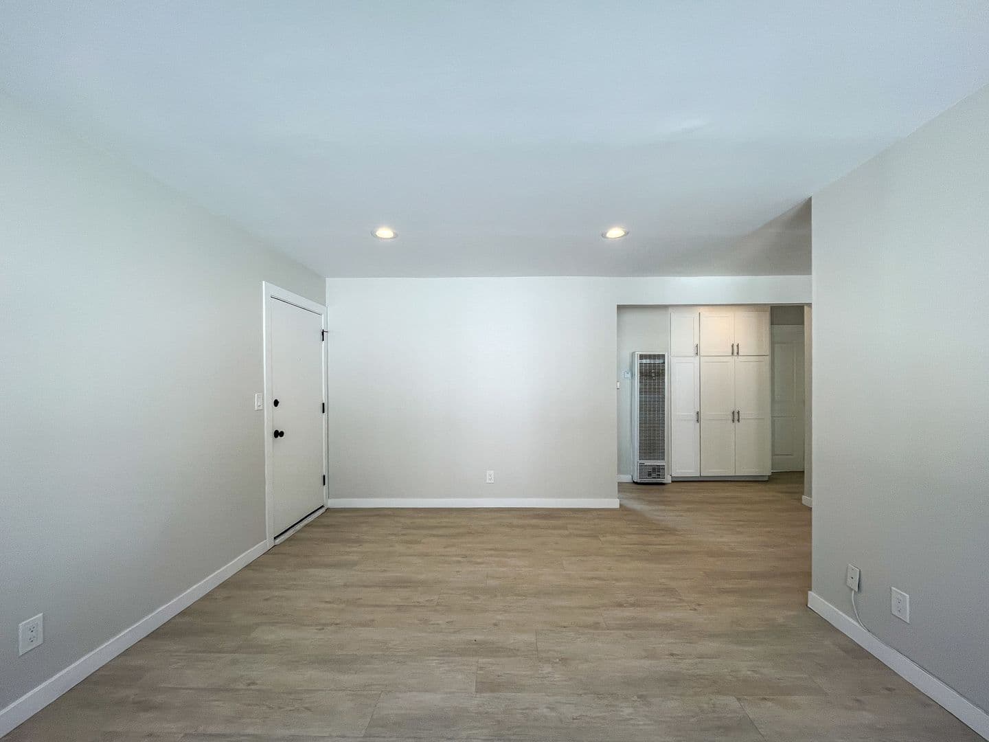 Torrance Apartment: 1549 W. 224th Street