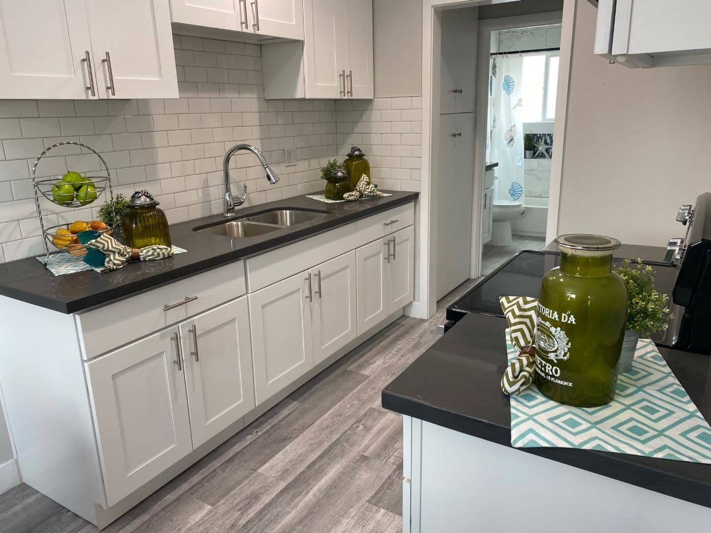 Paramount Apartment: 8206 2nd Street
