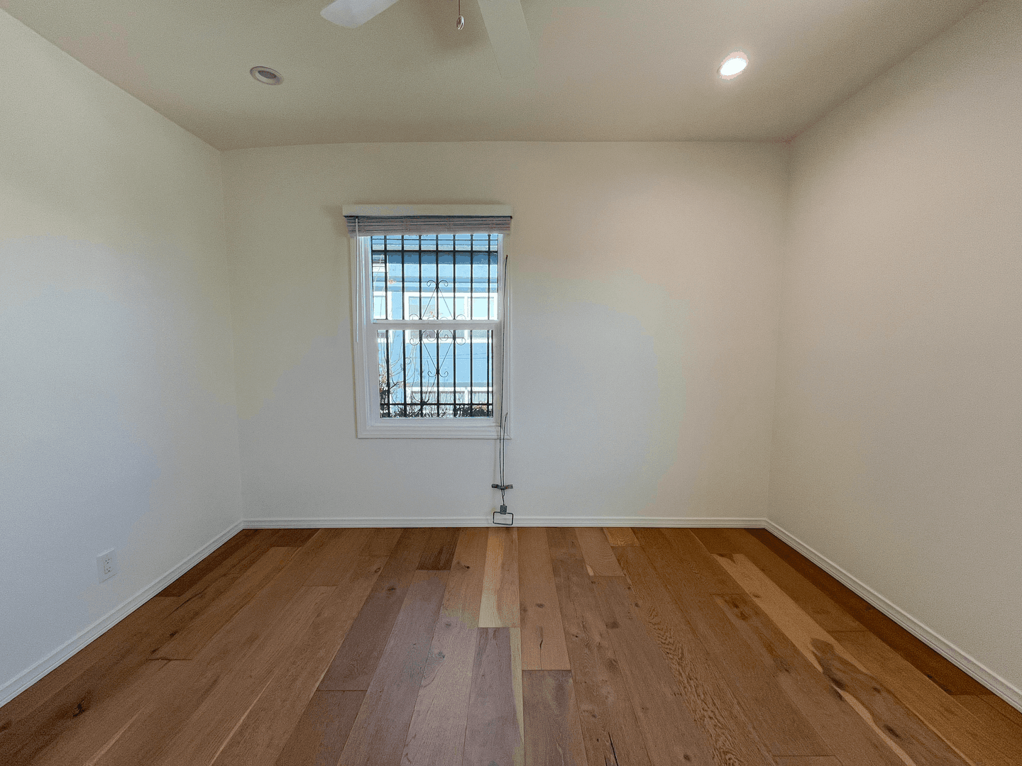 Los Angeles Apartment: 4135 W. 22nd Place