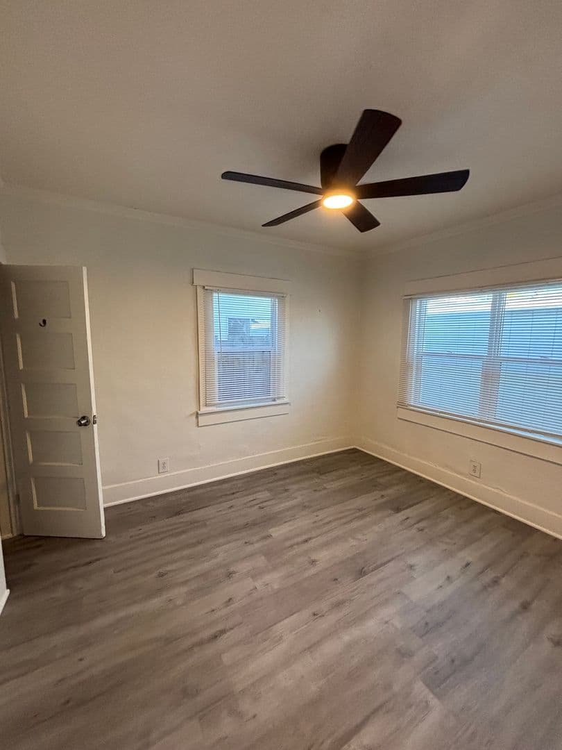 San Pedro Apartment: 1602-1620 S. Centre St.