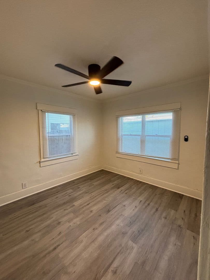 San Pedro Apartment: 1602-1620 S. Centre St.