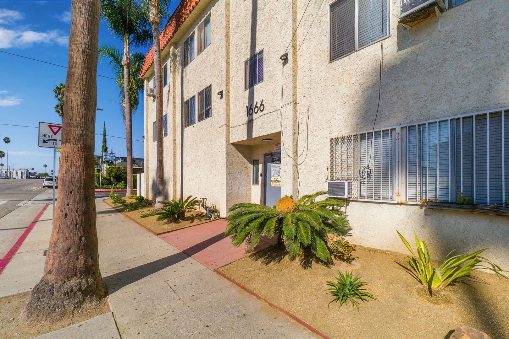 Wilmington Apartment: 1666 N. Avalon Blvd.