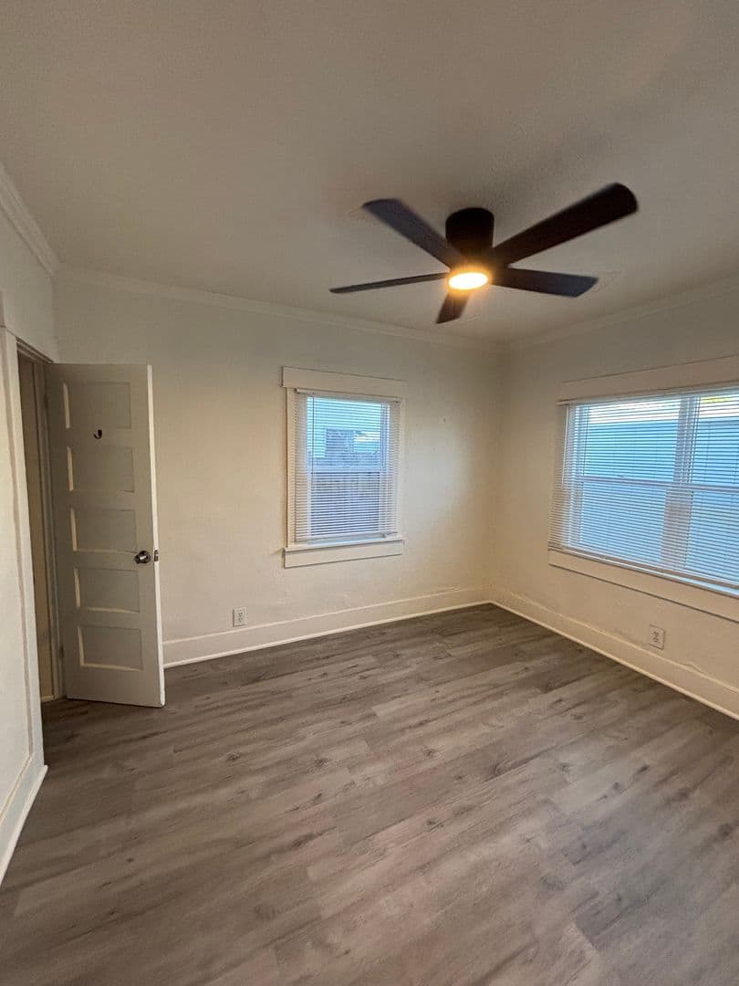 San Pedro Apartment: 1602-1620 S. Centre St.