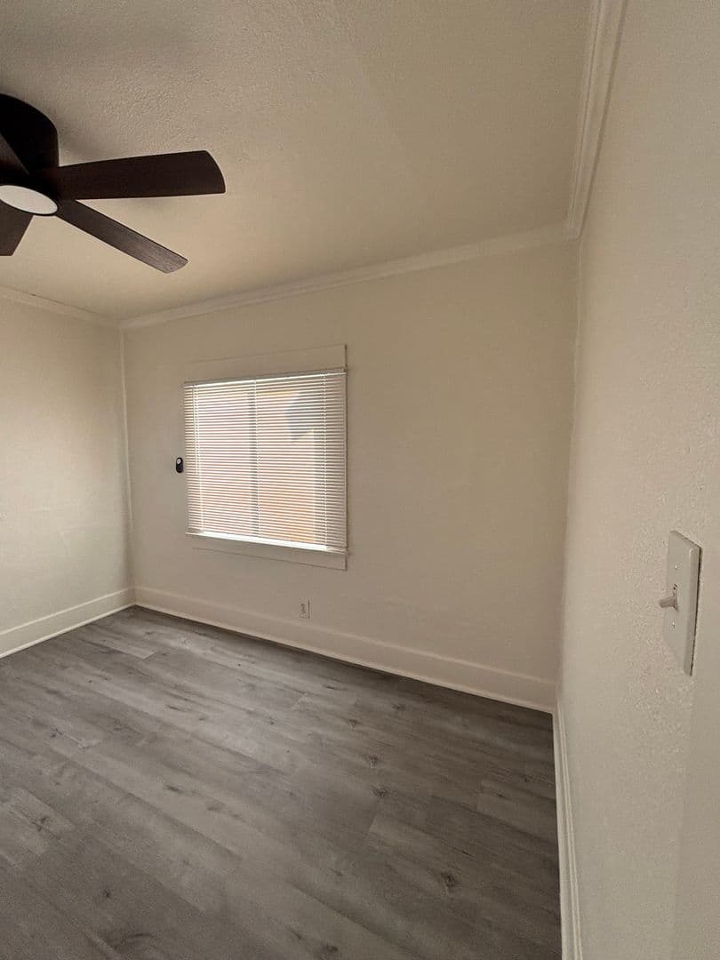 San Pedro Apartment: 1602-1620 S. Centre St.