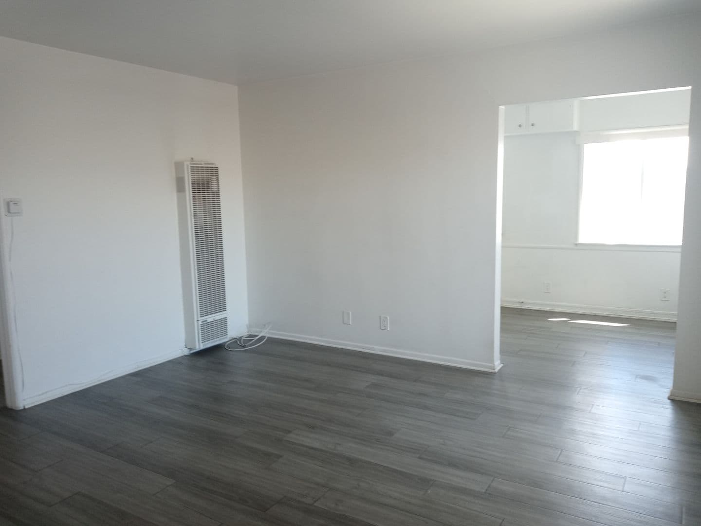 Inglewood Apartment: 217 E. Ivy Avenue