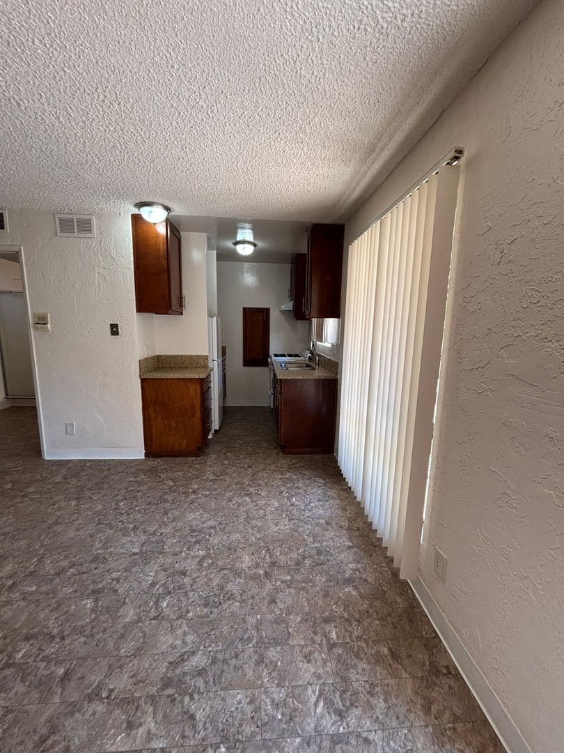 Torrance Apartment: 21910 S Western Ave