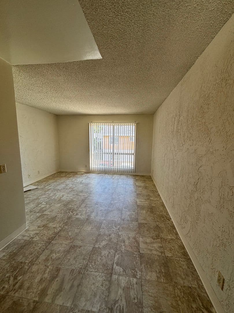 Torrance Apartment: 21910 S Western Ave