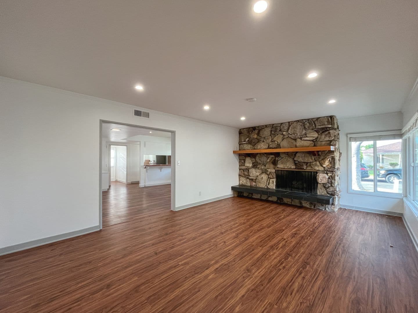 Inglewood Apartment: 3556 W. 113th Street