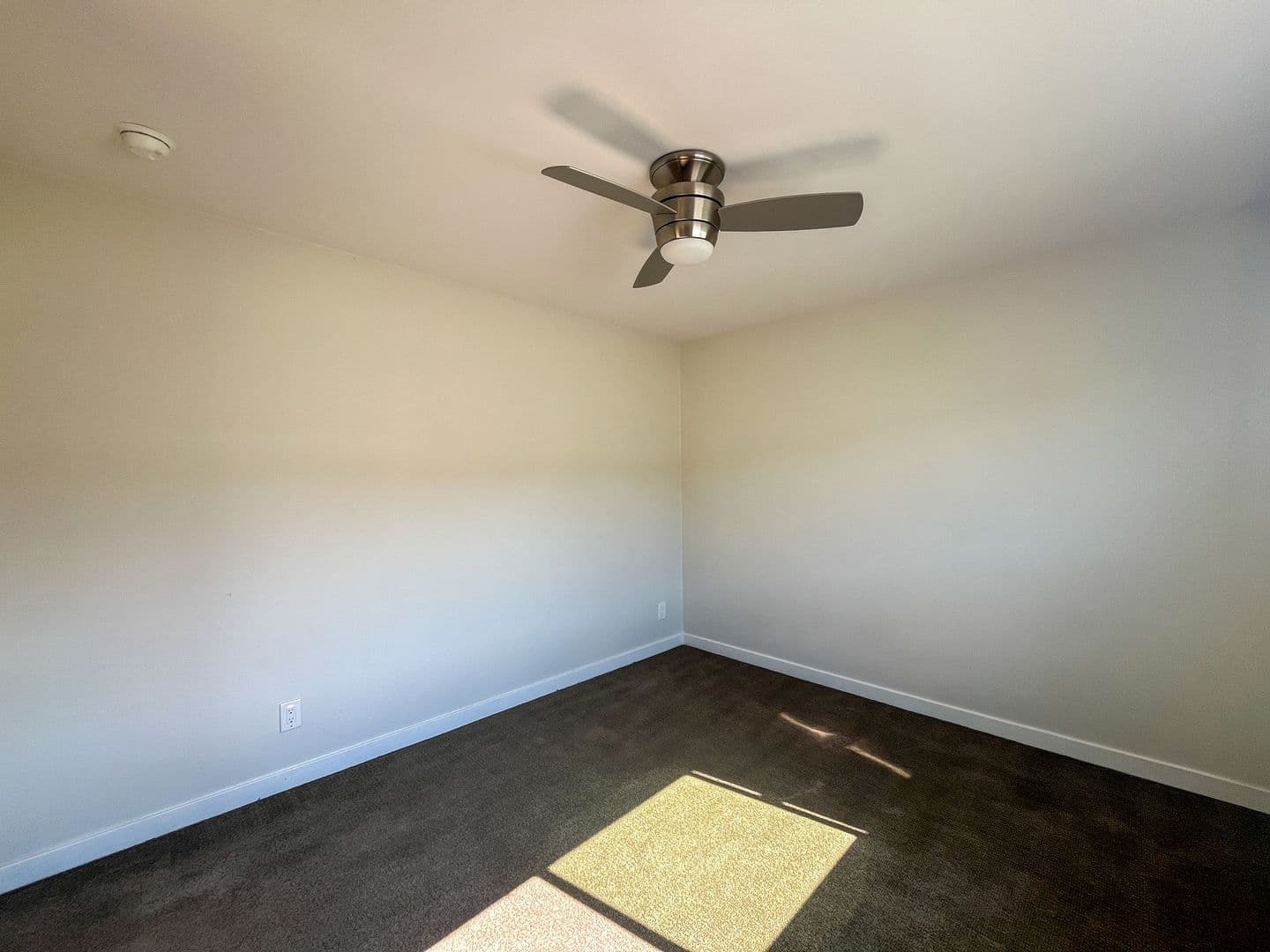 Torrance Apartment: 1549 W. 224th Street
