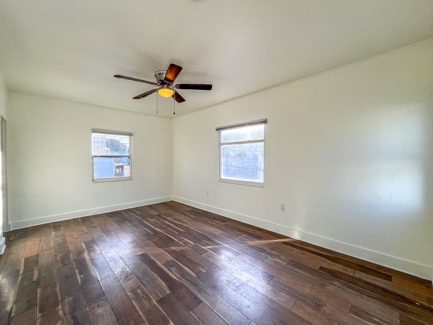 Long Beach Apartment: 285-295 Cerritos Ave