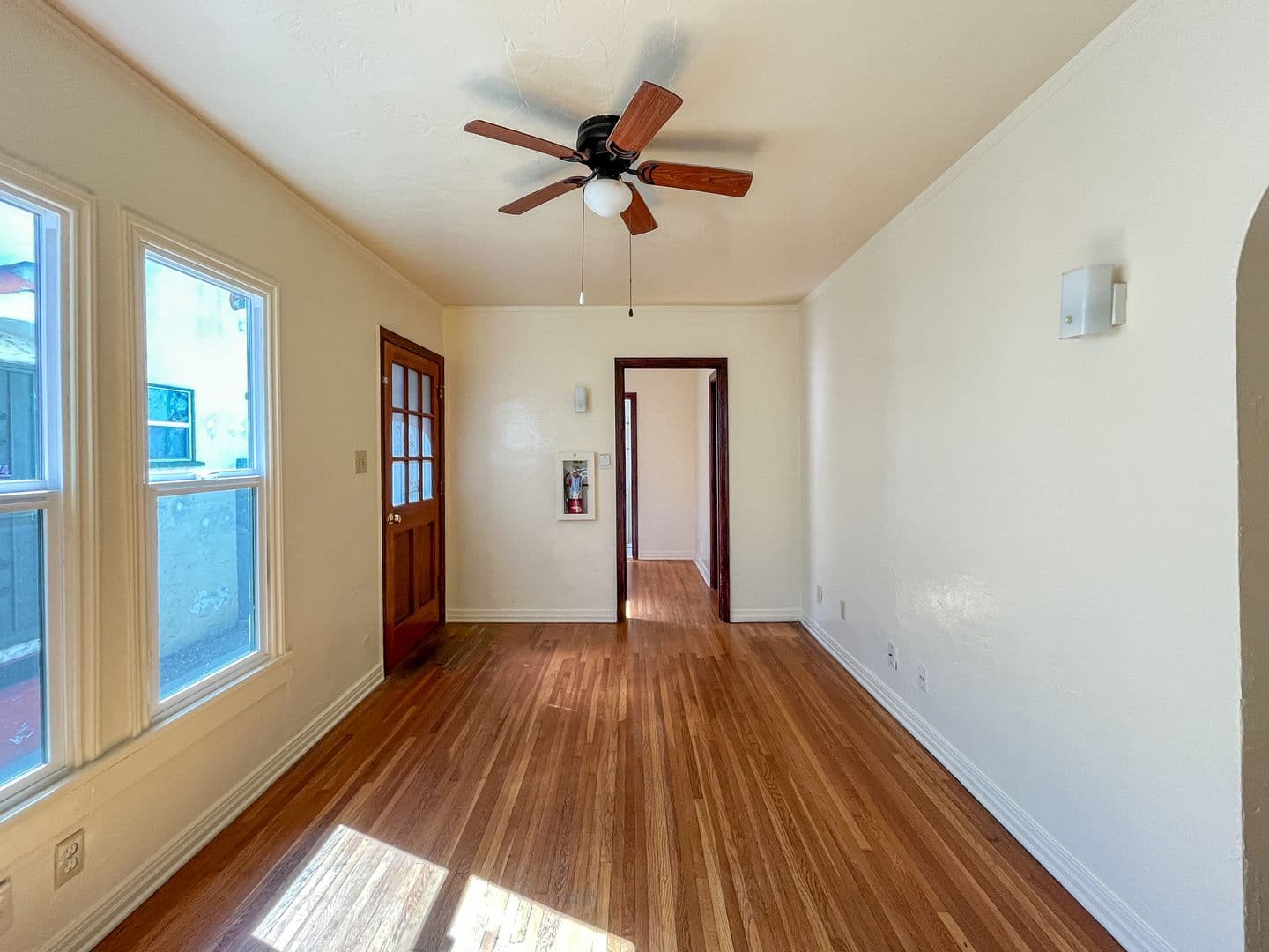 Los Angeles Apartment: 3741 S. Arlington Ave.