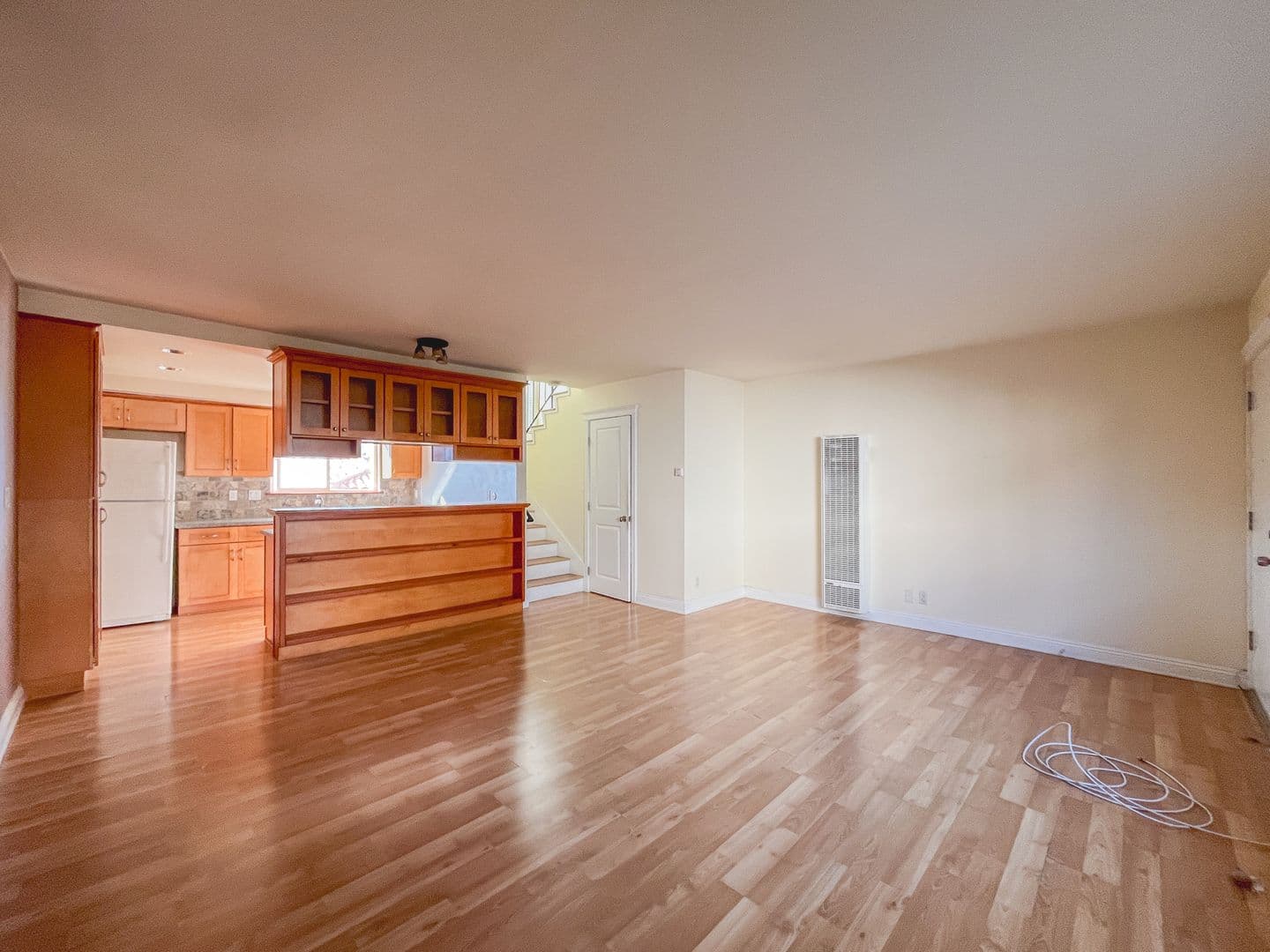 El Segundo Apartment: 311 W Palm Ave