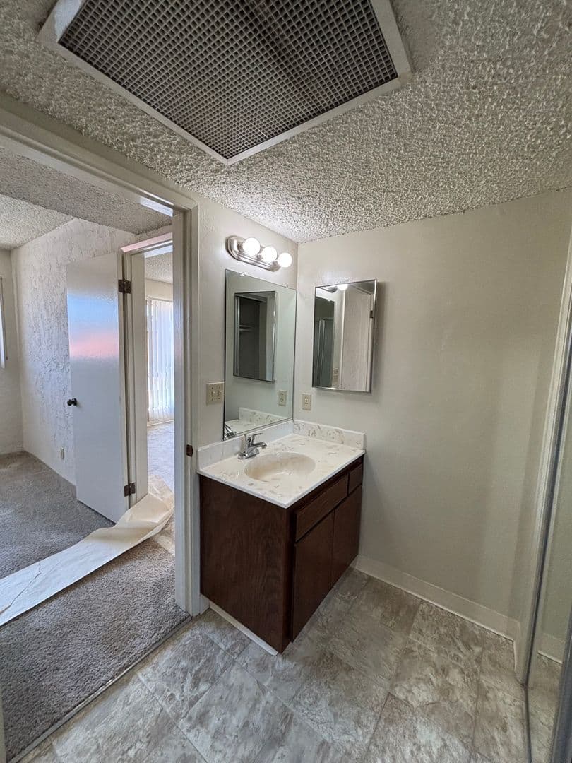 Torrance Apartment: 21910 S Western Ave