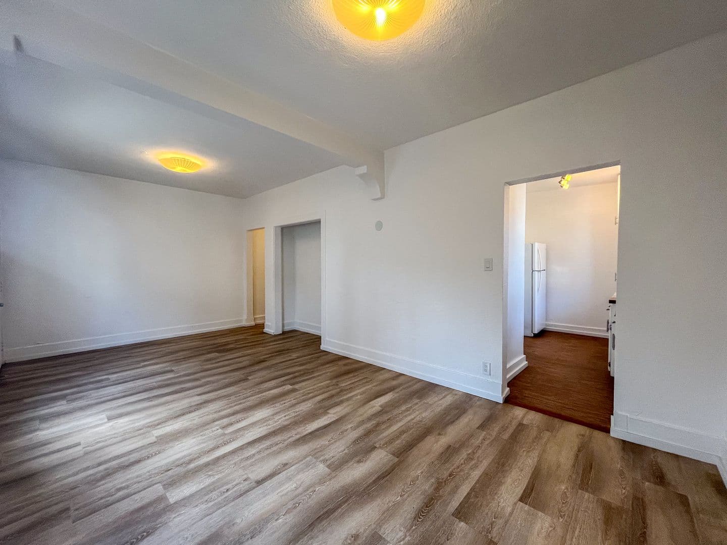 Los Angeles Apartment: 3956-3960 W 27th St